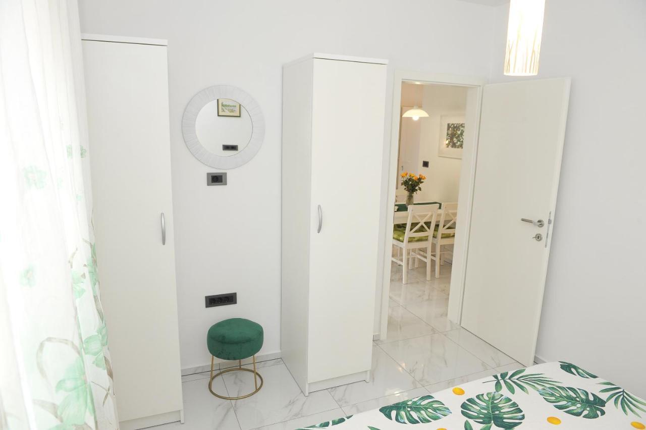 Ondina Apartments Pula Exterior photo