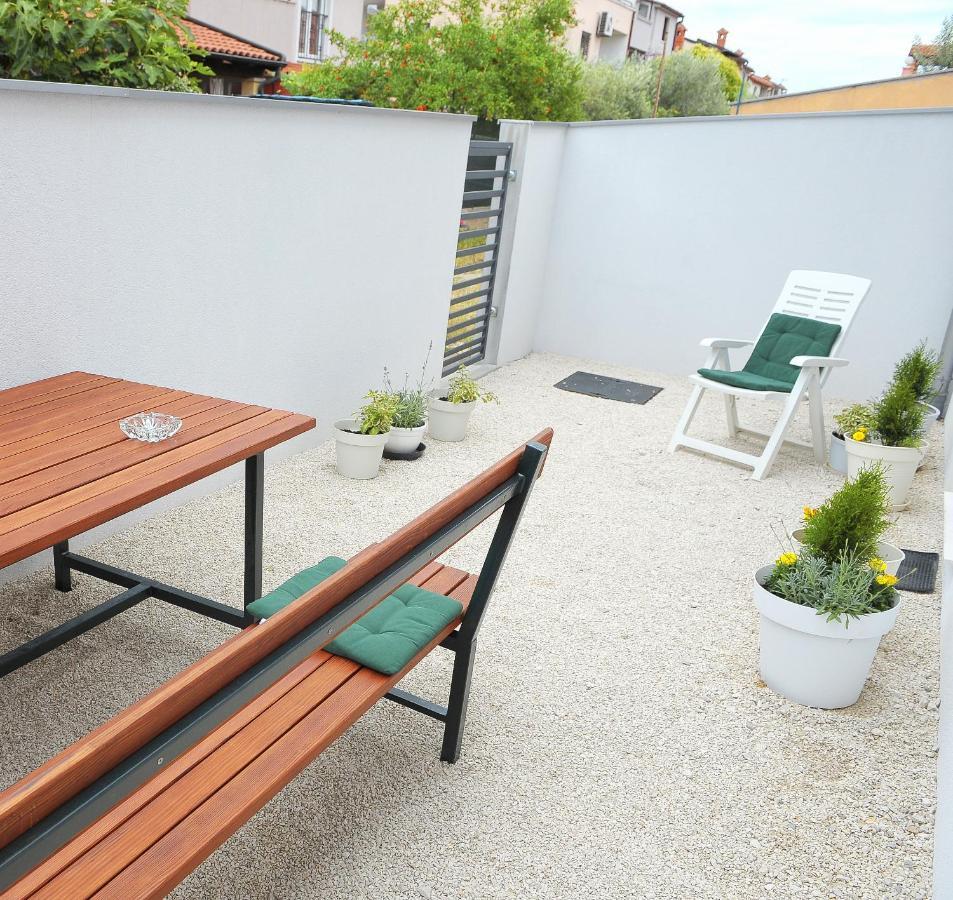 Ondina Apartments Pula Exterior photo