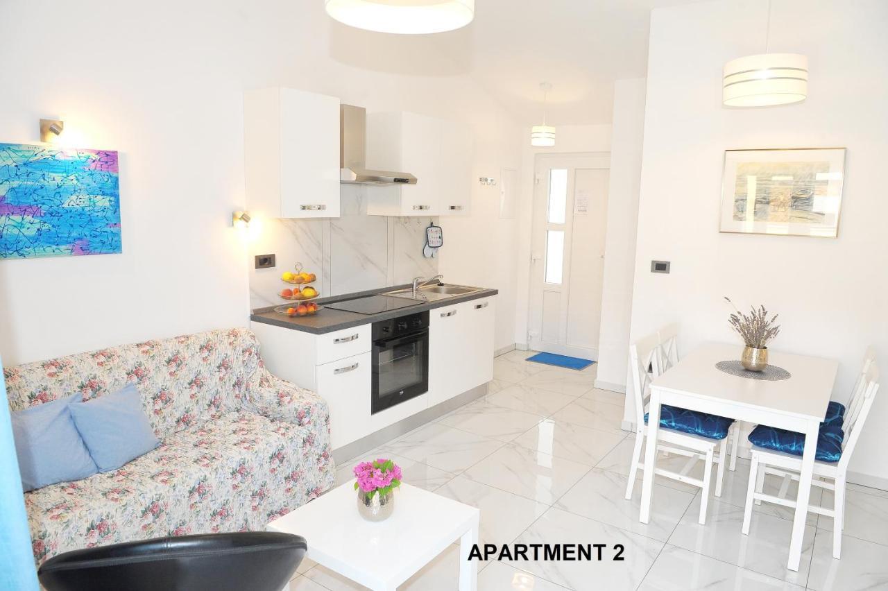 Ondina Apartments Pula Exterior photo